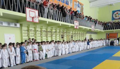 За награды открытого первенства Рязани по дзюдо боролись более двухсот юношей и девушек